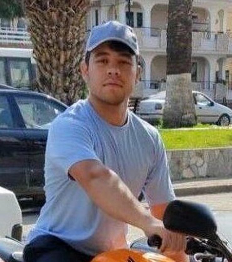 Edremit'te batan teknedeki otel işletmecisi aranıyor