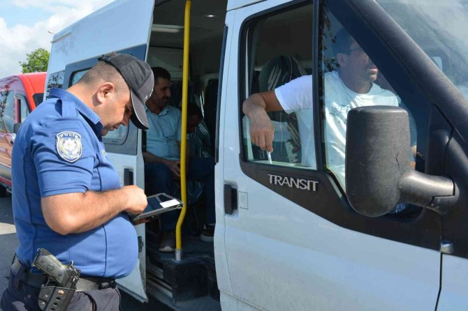 Emniyetten 5 farklı noktada 23 personelle denetim