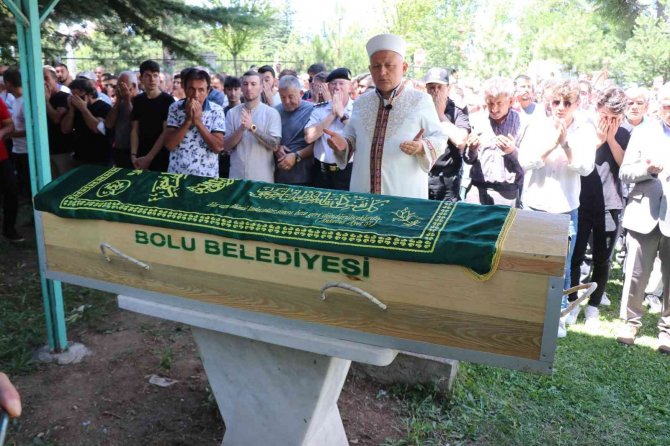 İçme suyundan zehirlenen vatandaş son yolcuğuna uğurlandı