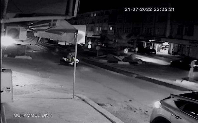 Islak yol kazalara sebep oldu