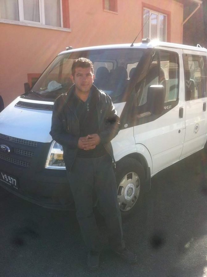 Karısını öldürüp aynı tabancayla intihar etti