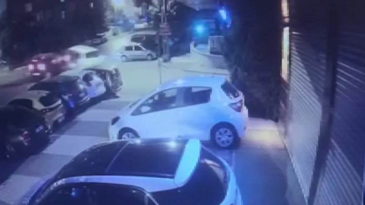 Maltepe'de 6 aracın hasar gördüğü kaza kamerada 
