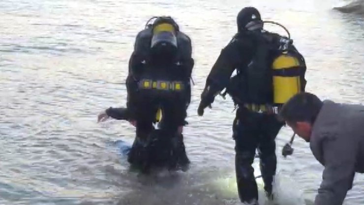 Otomobil baraj gölüne devrildi: Astsubay ve arkadaşı hayatını kaybetti