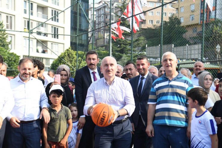 Bakan Karaismailoğlu: Bin minibüsün daha dönüşümü konusunda çalışmamız var