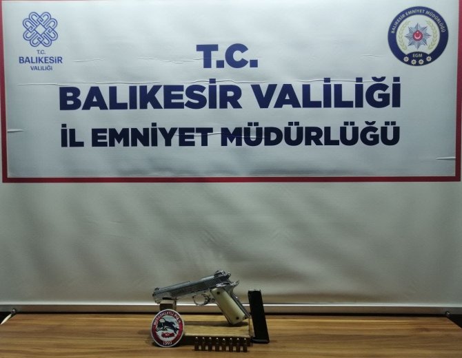 Balıkesir’de polis ve jandarmadan ’Huzur’ operasyonu