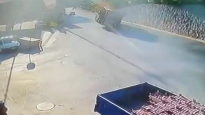 Bursa’da facia teğet geçti...O anlar kamerada