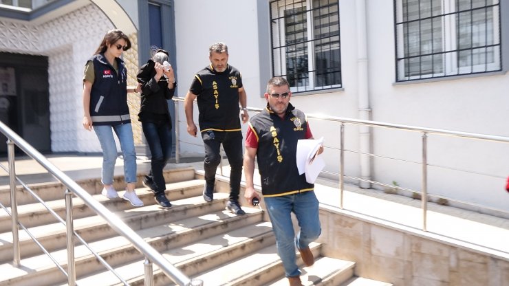 Çöp evde bulunan çocuğun annesi: Kardeşim oğlumu annemin cenazesinde kaçırdı