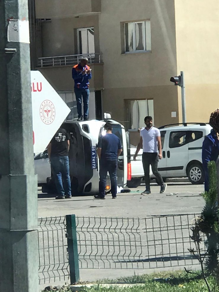 Erzurum'da ihbara giden polis ekibi kaza yaptı