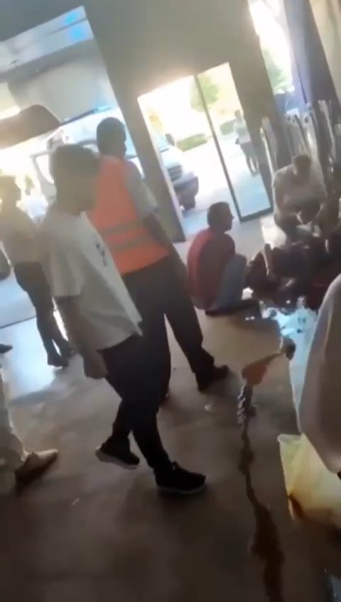 Esenyurt'ta oto galericiler sitesinde silahlı kavga; 1 ölü