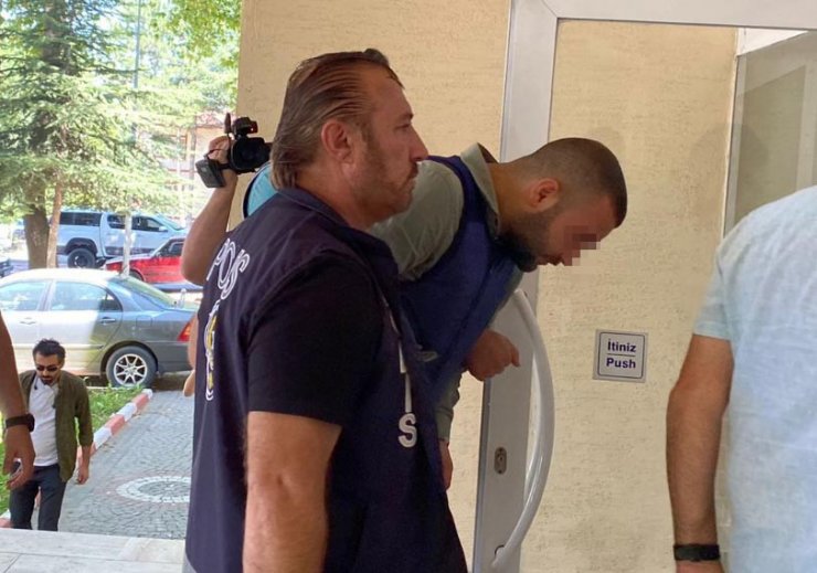 Fabrika kasasını soyan 4 şüpheli, 97 saatlik görüntü incelenip yakalandı