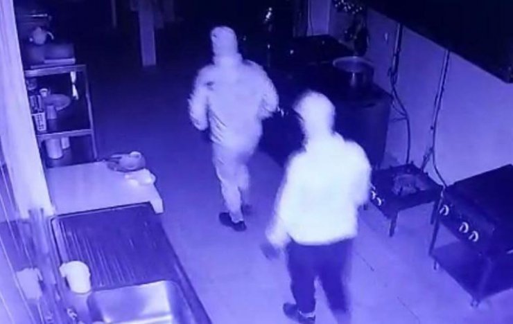 Fabrika kasasını soyan 4 şüpheli, 97 saatlik görüntü incelenip yakalandı