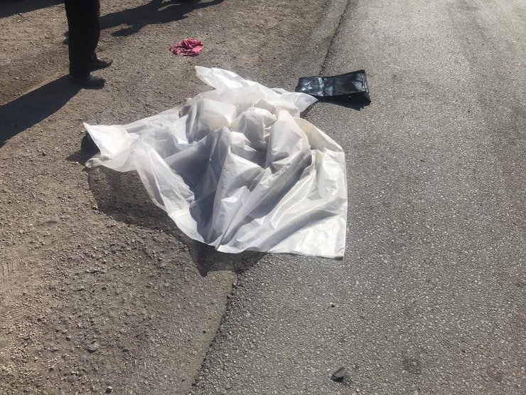 Hafif ticari araç devrildi; Elif Nur öldü, anne ve babası ile 2 kardeşi yaralı