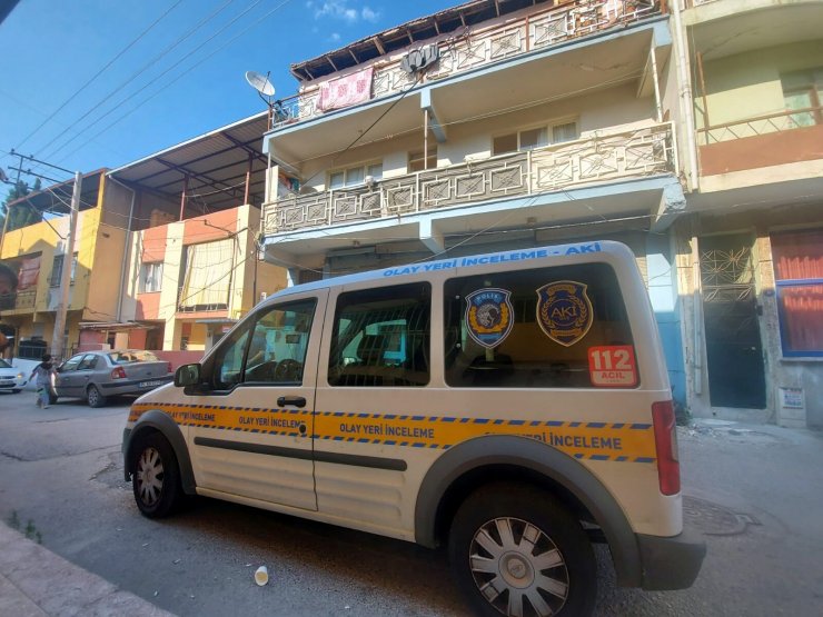 İzmir'de yasak aşk cinayeti; 1 ölü