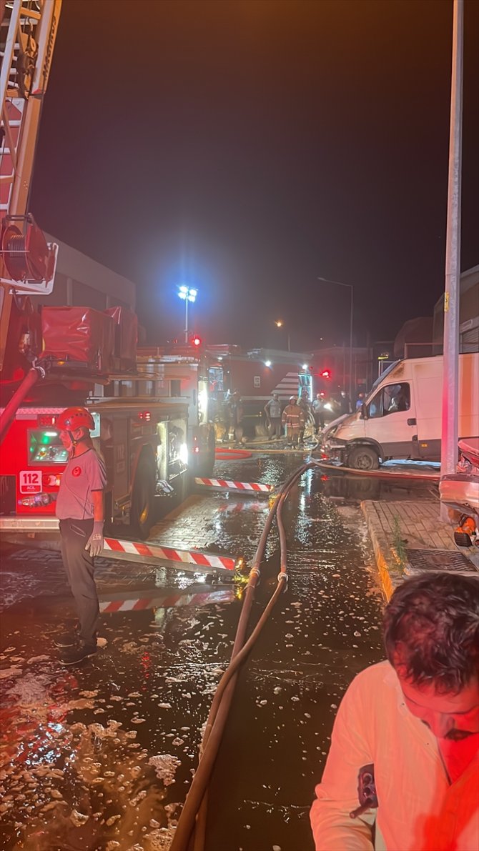 Kimya imalathanesinde çıkan yangında 1 kişi öldü