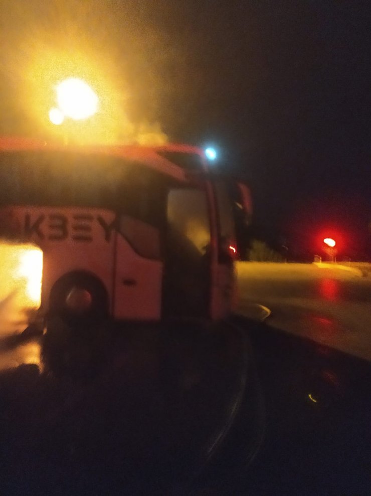 Konya'da yolcu otobüsünde yangın çıktı