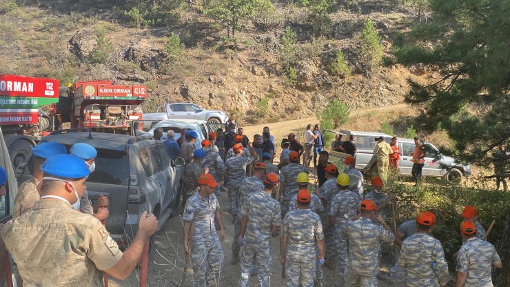 Kütahya'daki orman yangınında 2'nci gün; müdahale sürüyor