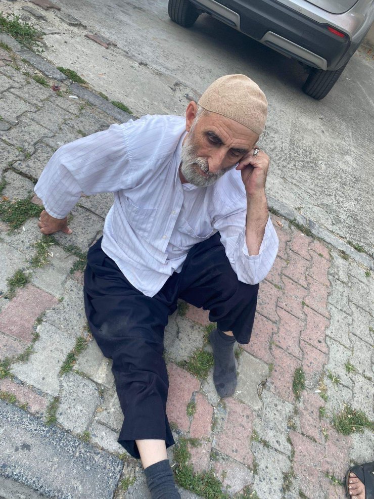 Takip ettiği kadını sırtından 3 kez bıçakladı 