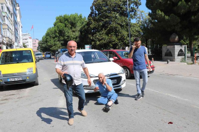 Yaralanan motosiklet sürücüsünün sağduyusu takdir topladı