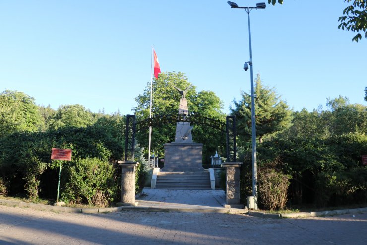Afyonkarahisar Hava Şehitliği'nin ilk halinin fotoğrafı, 100 yıl sonra ortaya çıktı