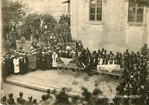 Afyonkarahisar Hava Şehitliği'nin ilk halinin fotoğrafı, 100 yıl sonra ortaya çıktı