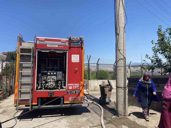 Alevleri yerleşim yerlerine sıçramadan söndürdüler..