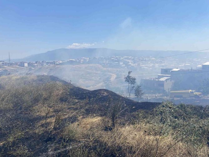 Alevleri yerleşim yerlerine sıçramadan söndürdüler..