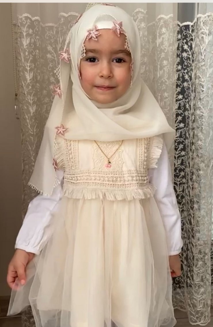 Anne ve babasının öldüğü kazada yaralanan Ahsen, 3 gün sonra hayatını kaybetti