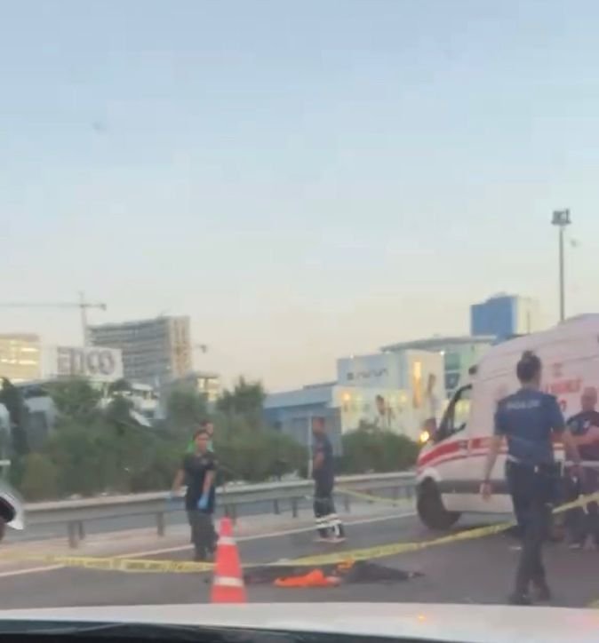 Basın Ekspres'te otomobilin çarptığı yaya öldü