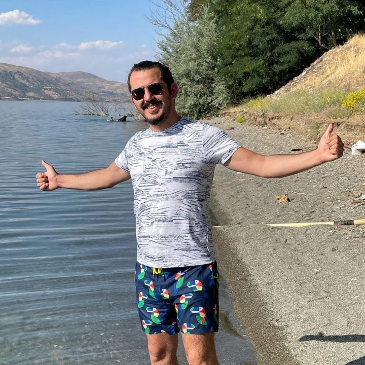 Doktor, sevgilisini dövüp 5 yerinden bıçakladı