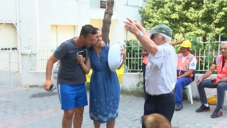 Engelli komşuya engel olan asansör yıkıldı; mahalleli hayal çekti