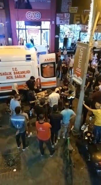 Gençler arasındaki kavga sebebi şaşırttı: Yolu paylaşamayınca bıçakladı