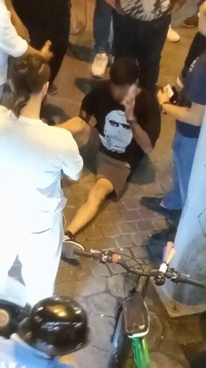 Gençler arasındaki kavga sebebi şaşırttı: Yolu paylaşamayınca bıçakladı