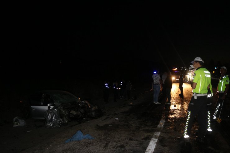 Nevşehir’de 3 aracın karıştığı zincirleme kaza: 5 yaralı