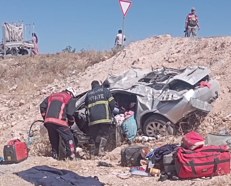 Otomobil şarampole devrildi: 1 ölü, 1 yaralı