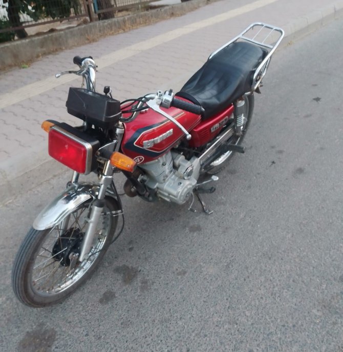 Park halindeki motosiklet çalındı