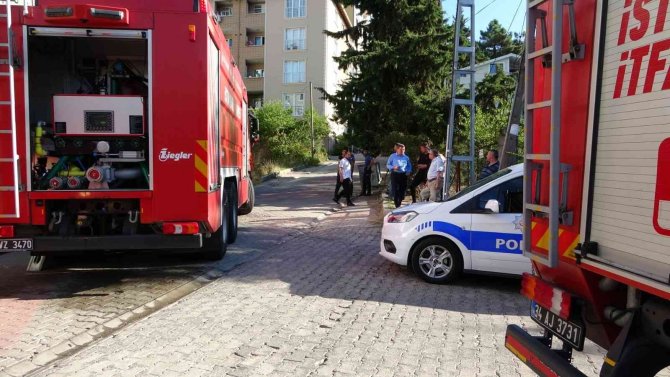 Sultanbeyli’de erkek Kur’an kursunda korkutan yangın