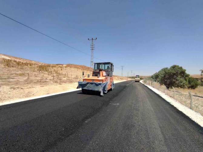 Büyükşehir bir günde 3 bin 549 ton asfalt serimi yaptı