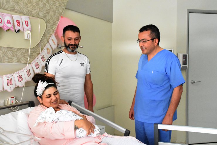 Hollanda'da 'bebek ölü' diye kürtaj önerdiler, Sivas'ta doğum yaptı