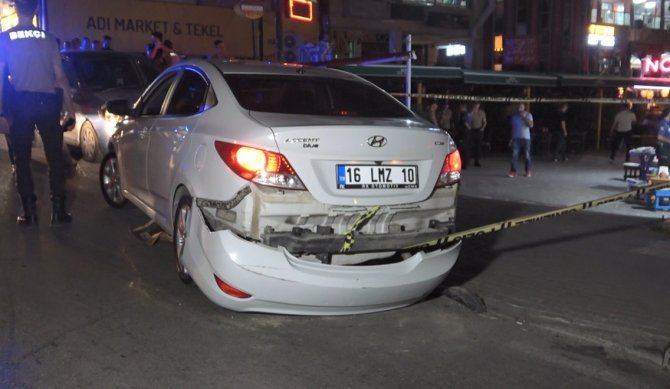 Husumetlisini vurmak isterken kendi başından vuruldu