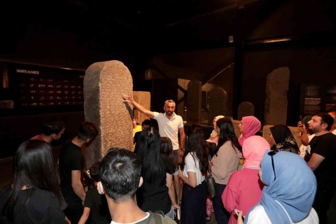 Özel gereksinimli çocuklar tarihe yolculuk yaptı