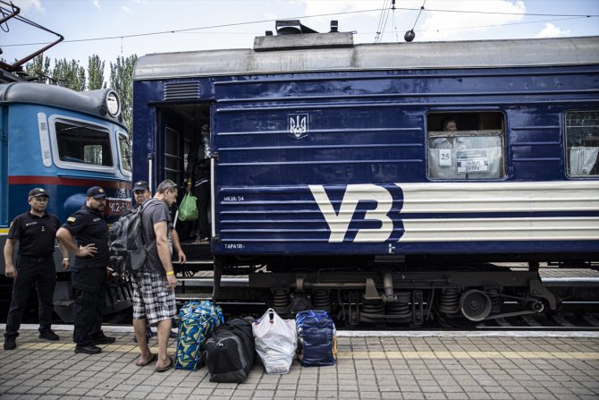 Donetsk bölgesindeki insanların tahliye noktası: Pokrovsk Tren İstasyonu