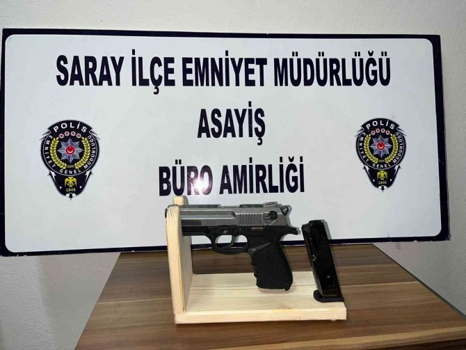 Husumetlilerinden birini vurdu, diğerini de darp etti