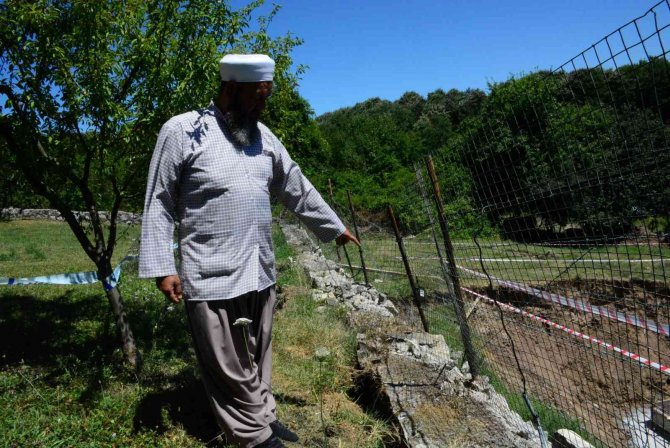 İnşaat çalışmaları sırasında zeminin kaydığı iddiası