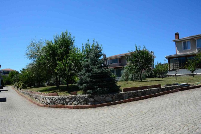 İnşaat çalışmaları sırasında zeminin kaydığı iddiası