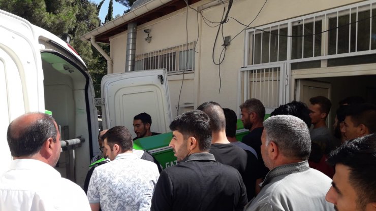 Kendisinden ayrılmak isteyen Hamide ile annesini yaraladı, engelli kardeşini öldürdü