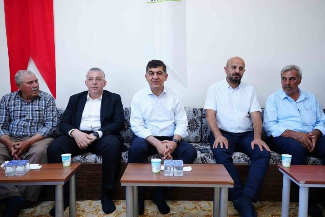 Kırsal mahalleleri gezdiler vatandaşları dinlediler