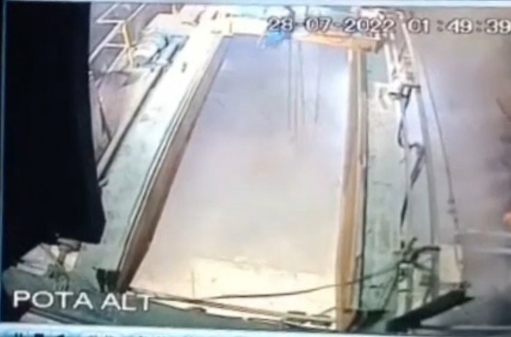 Kocaeli'de galvaniz fabrikasında patlama: 11 yaralı