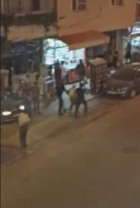 Öldürülen kahveci, ağabeyiyle tartışan saldırganı dışarı çıkartmak istemiş