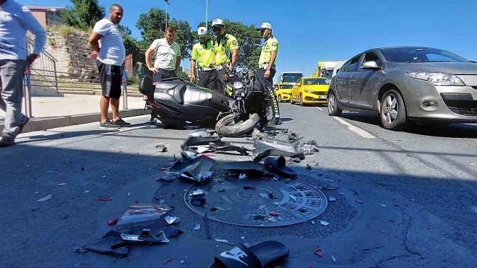 Park halindeki otomobile çarptı