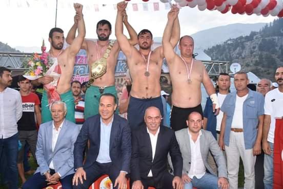 1 milyon liralık altın kemer, mahkemelik oldu